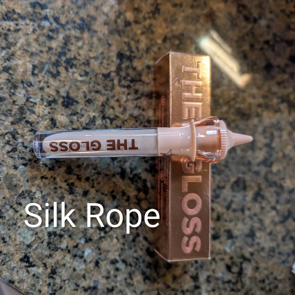 Jeffree Star Silk Rope Creamy Nude To Light Beige with Great Shine THE GLOSS NIB - Picture 8 of 10